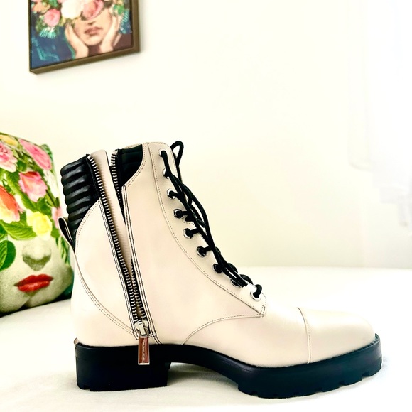 Michael Kors Ankle Boot - Picture 7 of 8